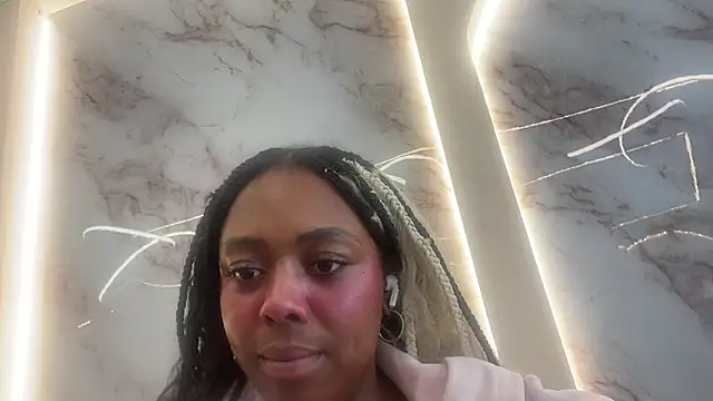 Snapshot of ChocolateCakeQueen chatting on 28, 7, 2026 ChocolateCakeQueen online show from 28, 7, 2026
