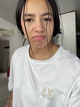 hannahb-e online show from 14, 12, 2025