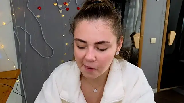 IsabellaBler online show from 26, 9, 2025