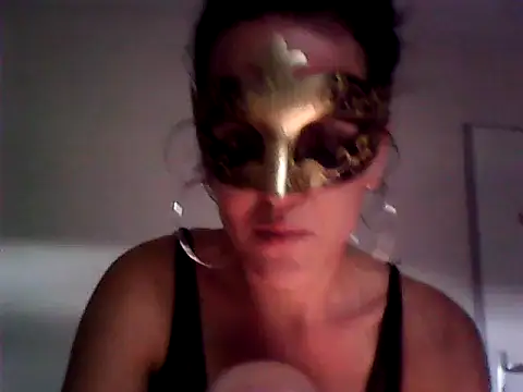 Snapshot of Masquegirlmysterious chatting on 1, 10, 2025 Masquegirlmysterious online show from 1, 10, 2025