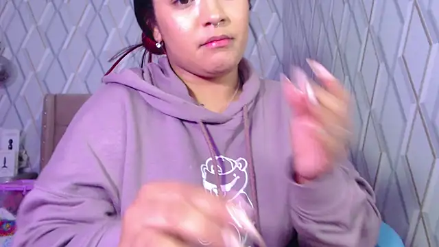 NicolleTaylor online show from 19, 3, 2025