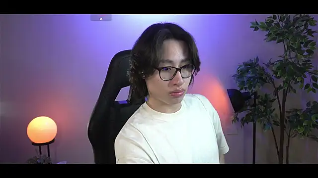 Snapshot of SrLuis18 chatting on 2, 3, 2025 SrLuis18 online show from 2, 3, 2025