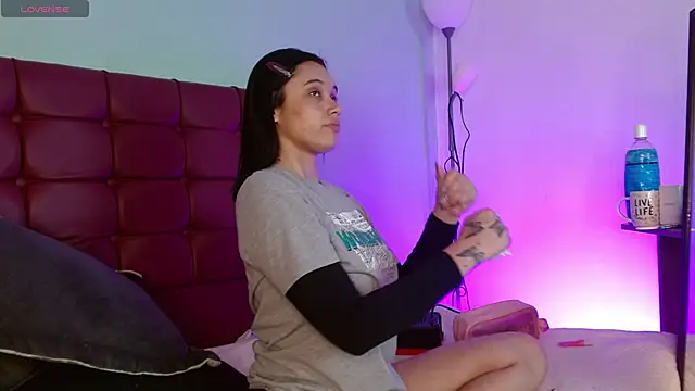 megan lover online show from 2, 4, 2026