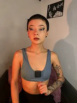 lisathommpson online show from 20, 1, 2025