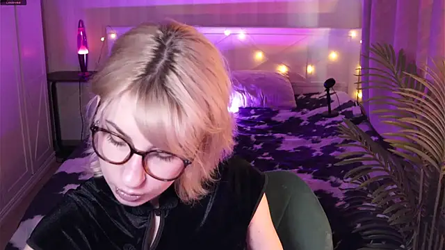  Moonlight t online show from 8, 4, 2026