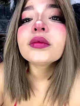 CharlotteMillers online show from 4, 12, 2025