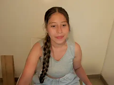 kiaraowen online show from 15, 3, 2025