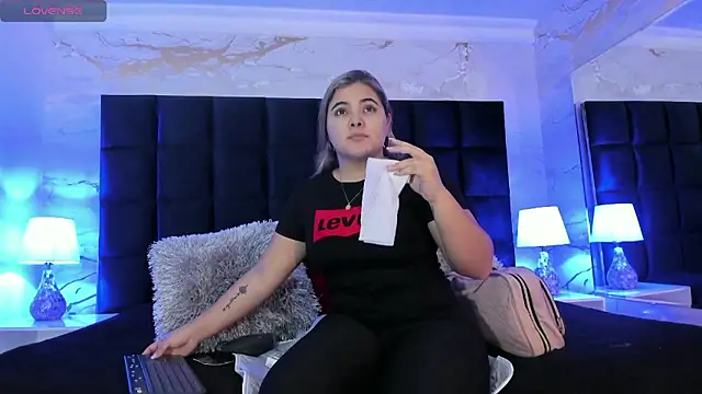 EVELIN MASON online show from 15, 1, 2026