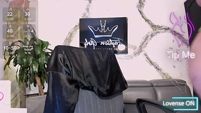 Snapshot of AnaRuiz chatting on 26, 11, 2025 AnaRuiz online show from 26, 11, 2025