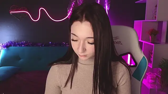 YasmineWest online show from 27, 12, 2024