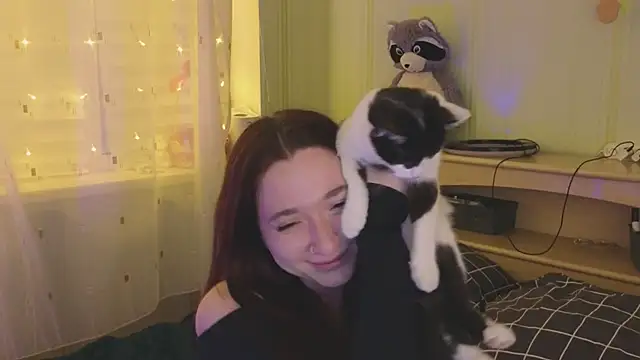 YasmineWest online show from 24, 2, 2025