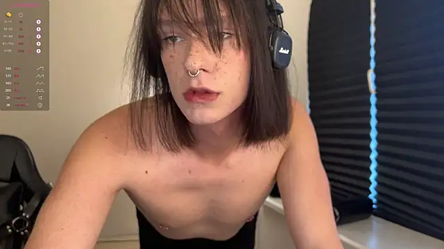 carthylovvve online show from 17, 9, 2025