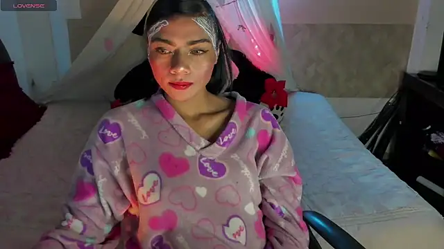 Snapshot of Lilithsabeth chatting on 4, 11, 2025 Lilithsabeth online show from 4, 11, 2025