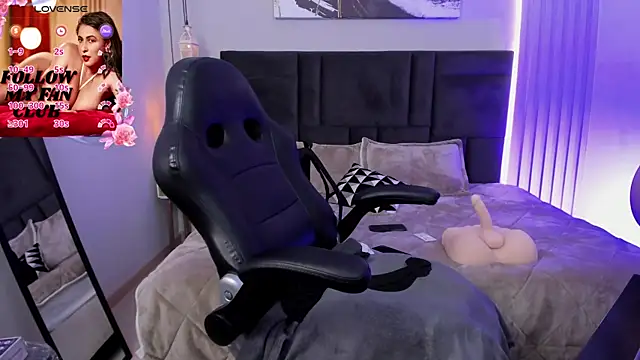 Snapshot of Tisha__lau chatting on 13, 9, 2025 Tisha lau online show from 13, 9, 2025