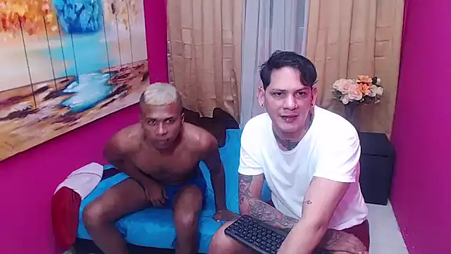 Snapshot of two_monstercock chatting on 16, 12, 2025 two monstercock online show from 16, 12, 2025