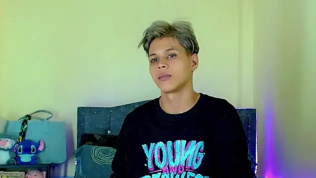 Liamscott  online show from 18, 4, 2026