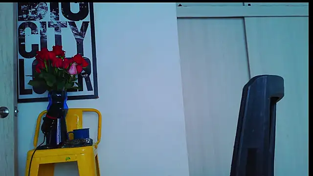 purple em69 online show from 15, 4, 2026