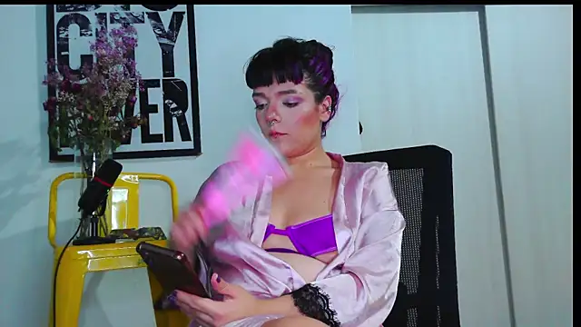 purple em69 online show from 24, 4, 2026