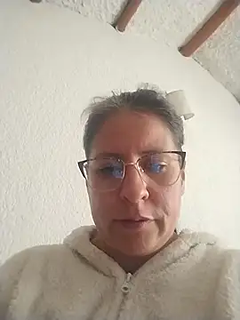 Snapshot of LucifernandaSw chatting on 27, 1, 2025 LucifernandaSw online show from 27, 1, 2025