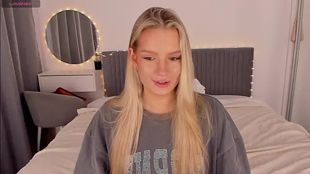 CassieRayss online show from 16, 2, 2026