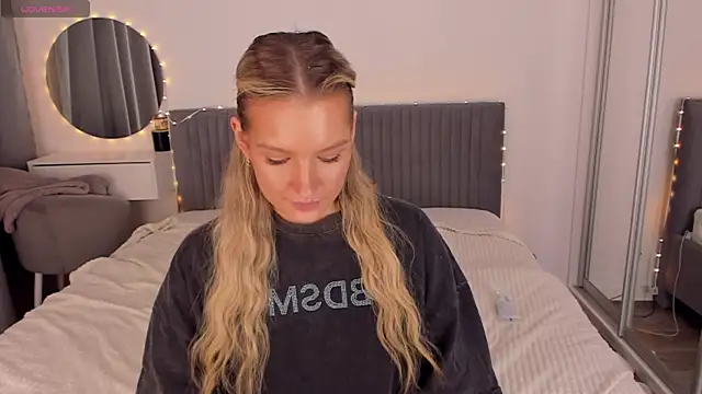 CassieRayss online show from 18, 4, 2026