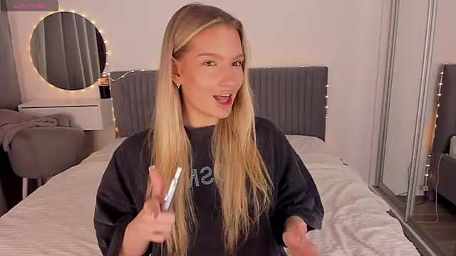 CassieRayss online show from 20, 4, 2026