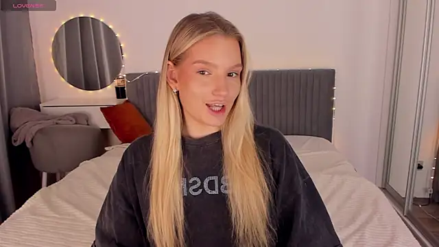 CassieRayss online show from 24, 4, 2026