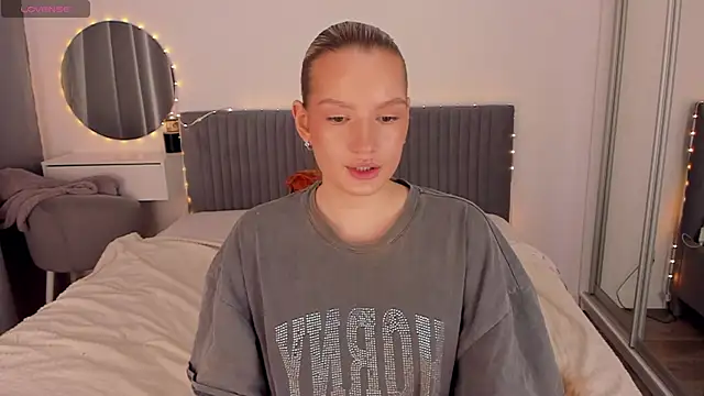 CassieRayss online show from 28, 4, 2026