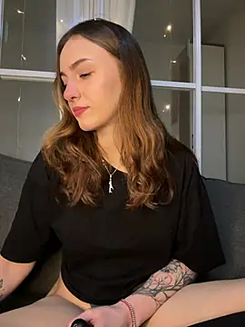 hotAssHell  online show from 5, 1, 2025