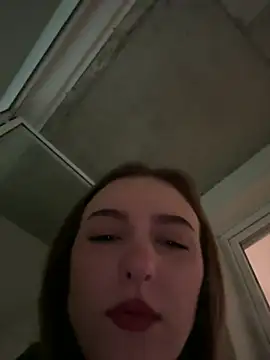 hotAssHell  online show from 28, 2, 2025