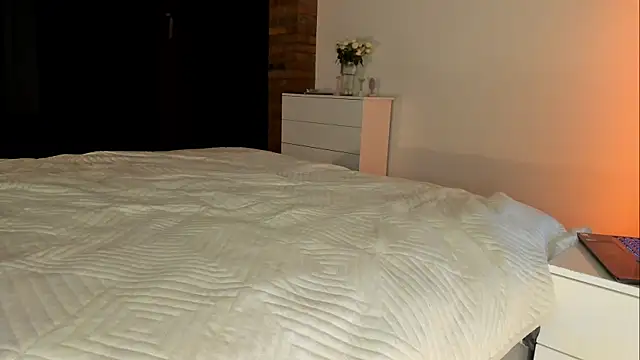 Rachel Rey online show from 10, 4, 2026