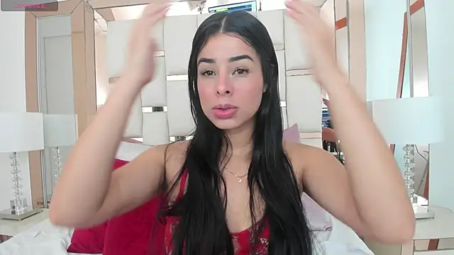 Snapshot of emma_castilloo chatting on 1, 3, 2025 emma castilloo online show from 1, 3, 2025