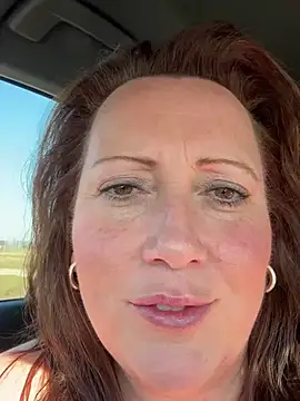 Snapshot of xsexycurvymilf chatting on 9, 3, 2025 xsexycurvymilf online show from 9, 3, 2025