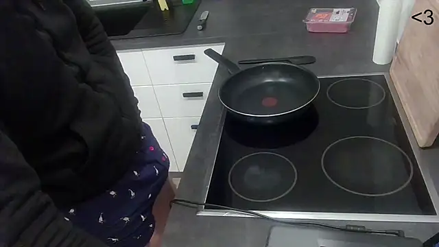 Snapshot of Bonkoleus chatting on 1, 12, 2025 Bonkoleus online show from 1, 12, 2025