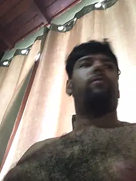 Snapshot of Luksmen chatting on 13, 12, 2024 Luksmen online show from 13, 12, 2024