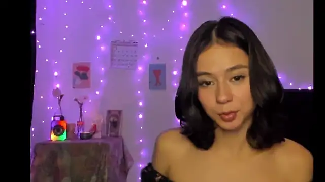 cute roxana  online show from 28, 2, 2025