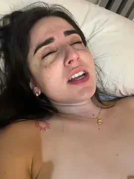 Snapshot of Victoria-And1 chatting on 28, 1, 2025 Victoria-And1 online show from 28, 1, 2025