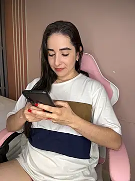 Snapshot of Victoria-And1 chatting on 21, 10, 2025 Victoria-And1 online show from 21, 10, 2025