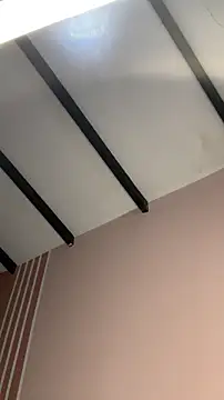 Snapshot of Victoria-And1 chatting on 31, 10, 2025 Victoria-And1 online show from 31, 10, 2025