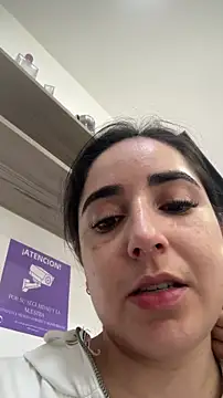 Snapshot of Victoria-And1 chatting on 20, 11, 2025 Victoria-And1 online show from 20, 11, 2025