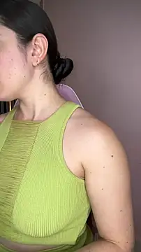 Snapshot of Victoria-And1 chatting on 27, 11, 2025 Victoria-And1 online show from 27, 11, 2025