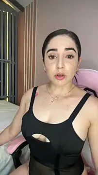 Victoria-And1 online show from 20, 12, 2025