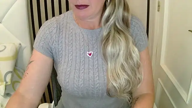 xxNoeliaxx online show from 15, 3, 2026