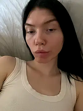 Lisaaa Alisa online show from 5, 10, 2025