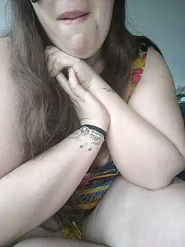 FrancaiseLynne online show from 16, 2, 2025