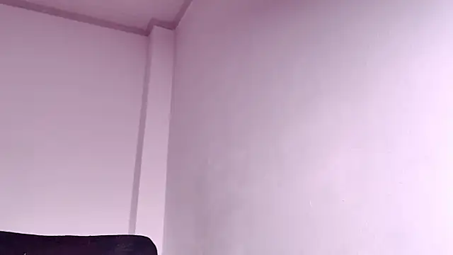 caarlywhitee online show from 3, 3, 2026