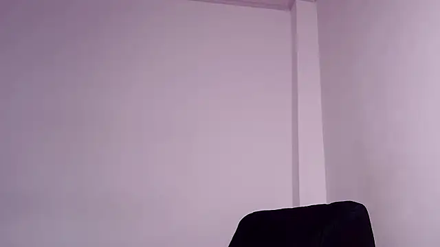 caarlywhitee online show from 22, 4, 2026