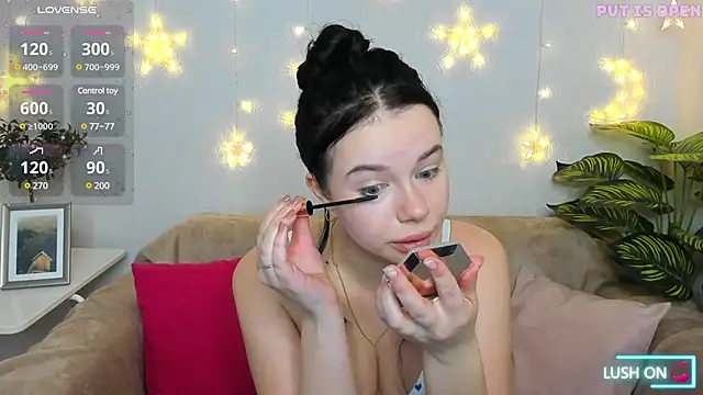 Lori  Hell online show from 26, 2, 2025