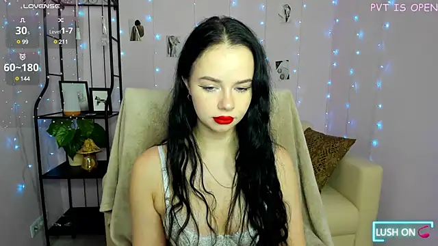 Lori  Hell online show from 11, 3, 2025