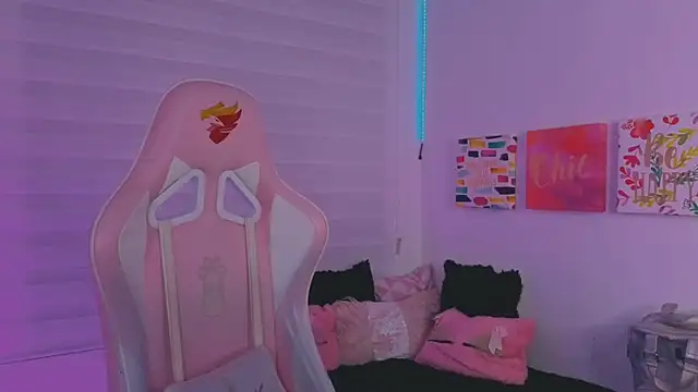 Snapshot of Sara__Ramirez chatting on 23, 9, 2025 Sara  Ramirez online show from 23, 9, 2025